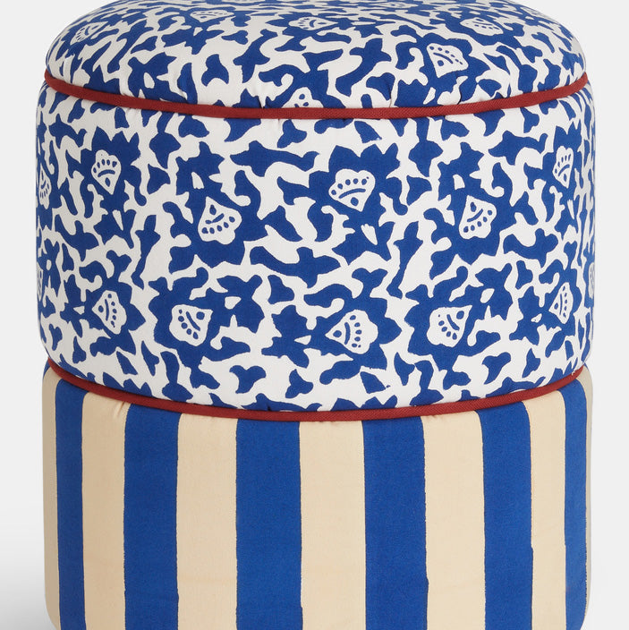 Pouf bleu à rayures bleues arabesques
