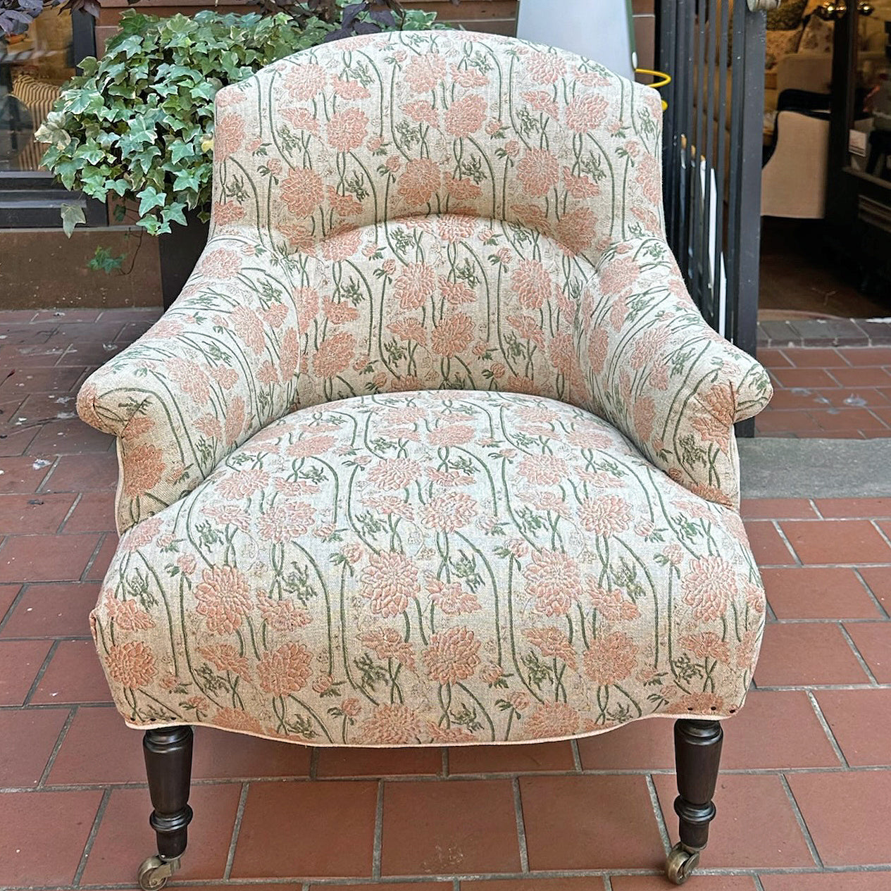 Chaise Tulipe en tissu spécial