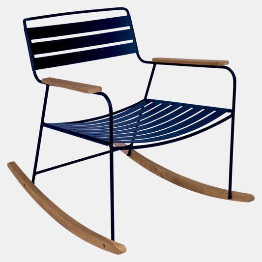 Chaise à bascule surprenante
