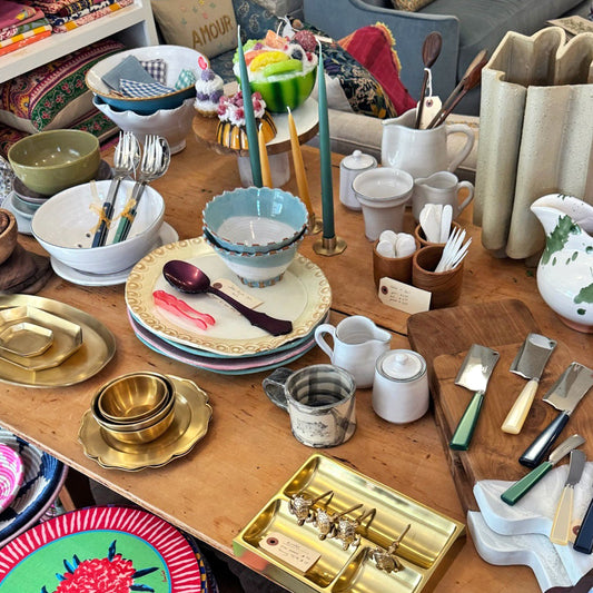 Bol à soupe dans un château de sable