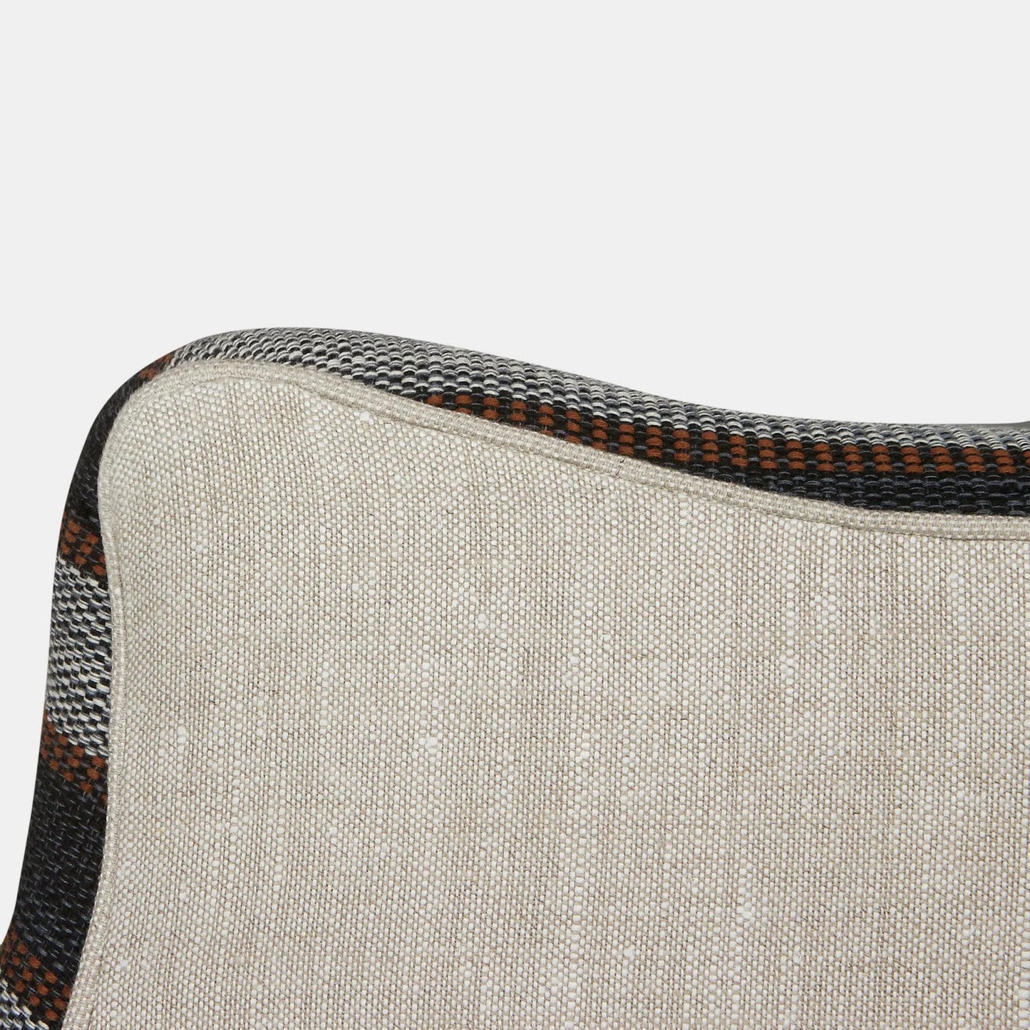Chaise Remi en tissu vintage (image du magasin présentée)