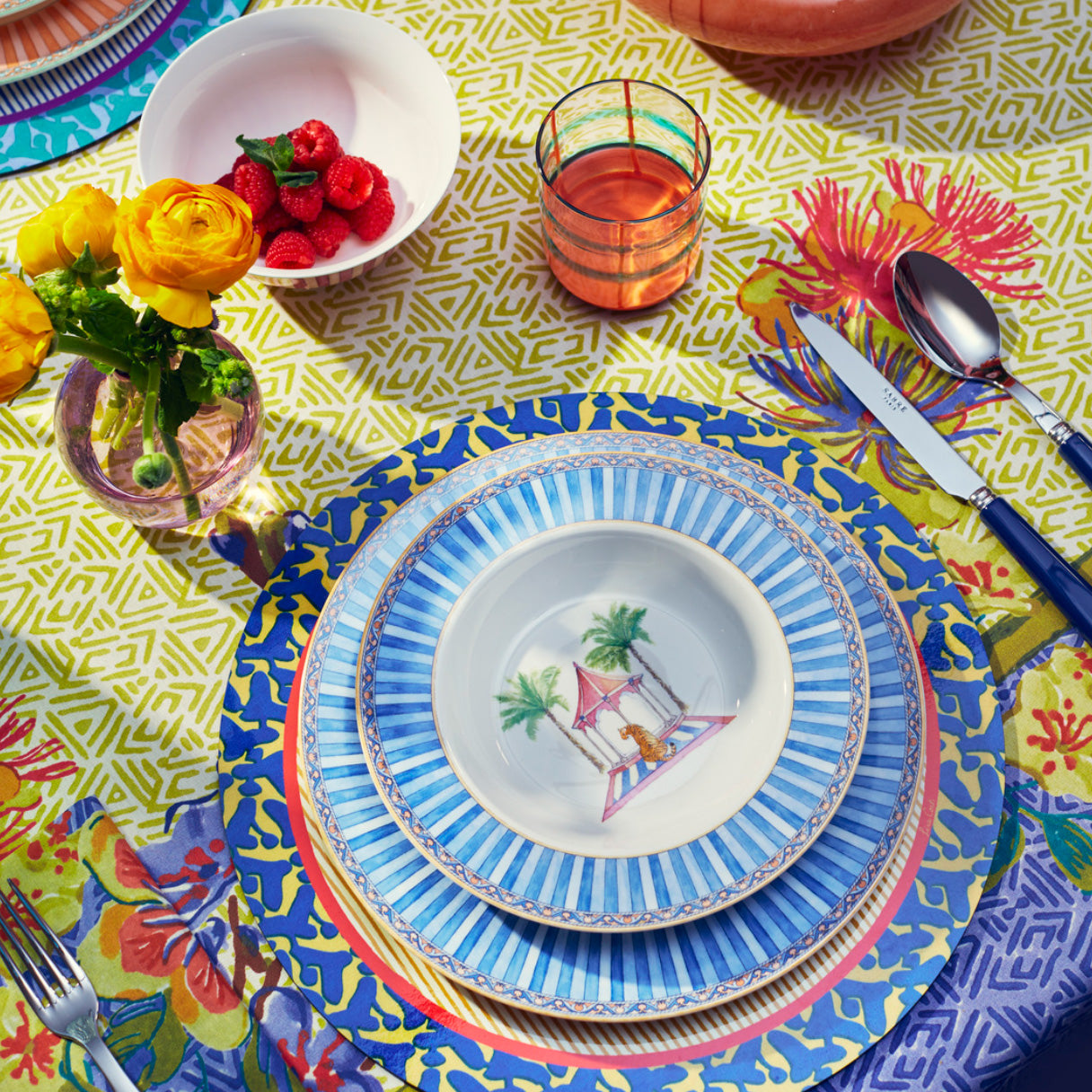 Assiette à dessert en porcelaine Sariska bleue