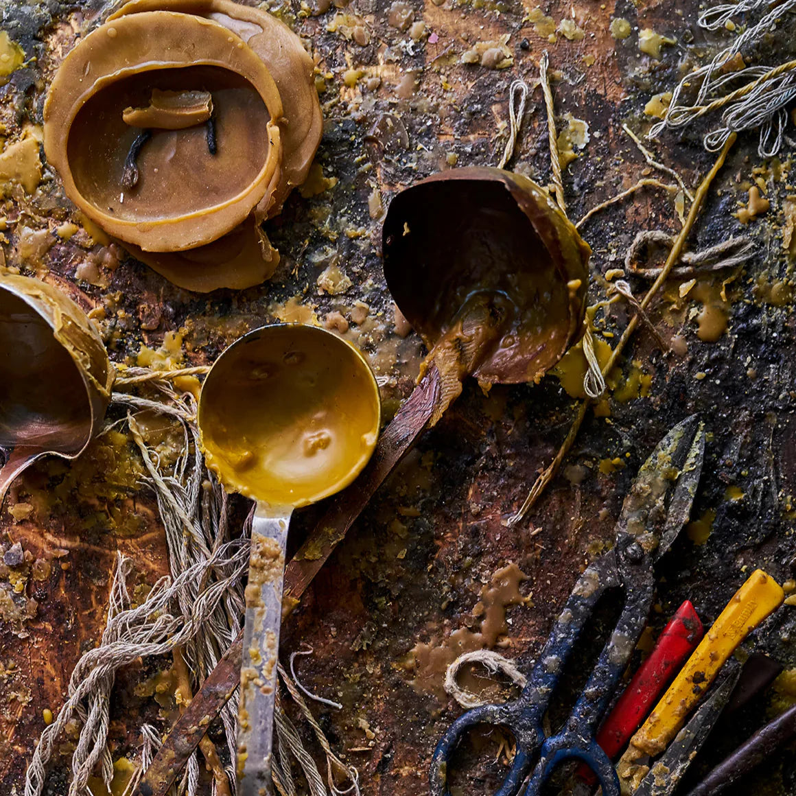 Bougie conique à double mèche en cire d'abeille 